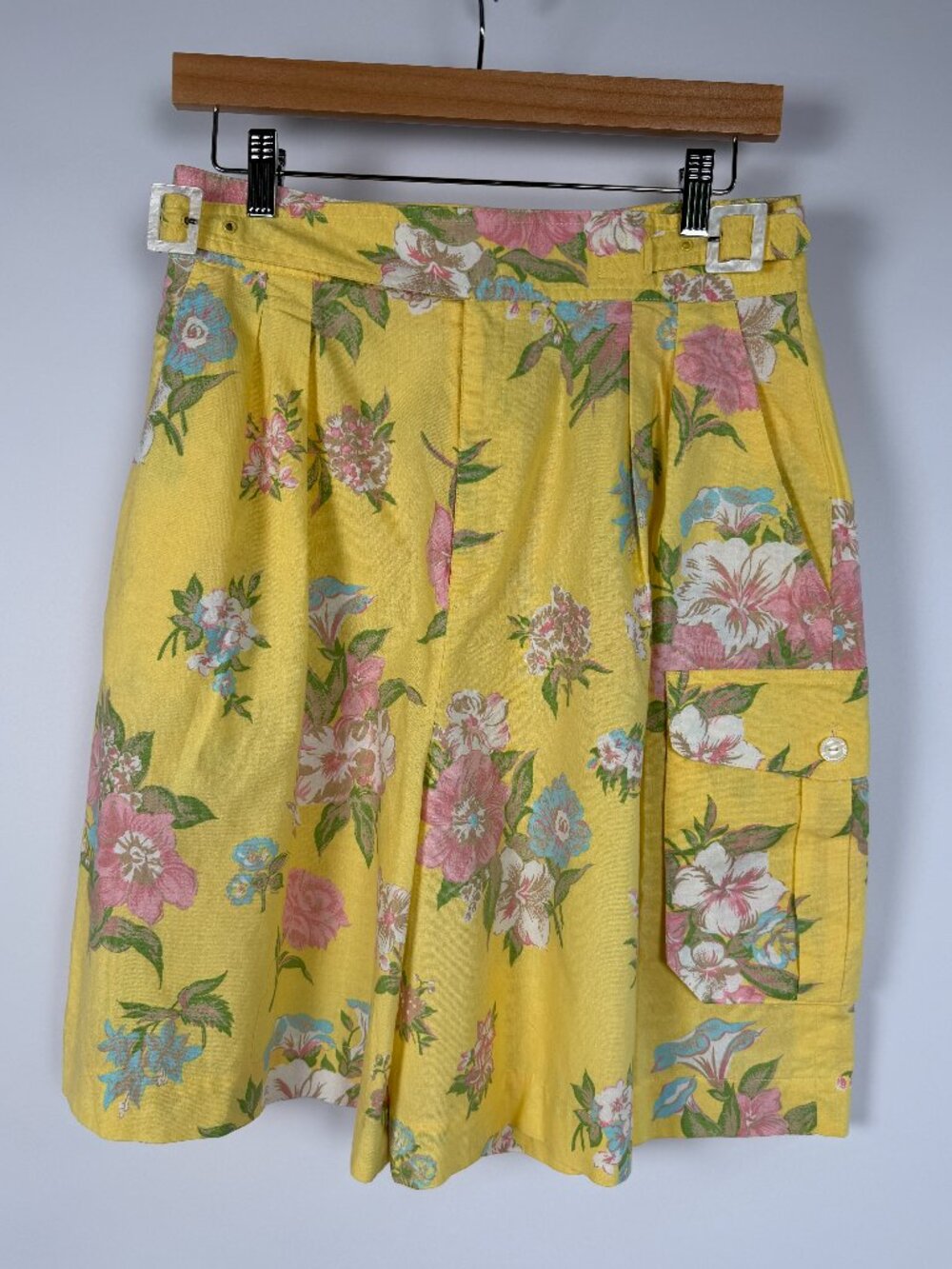 80's Butter Yellow Floral Cinch Waist Shorts